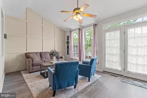 Entry Way - 1705 Derrs Sq E, Frederick, MD 21701 photo 3 of 4