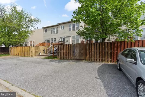 Exterior - 1705 Derrs Sq E, Frederick, MD 21701 photo 5 of 9