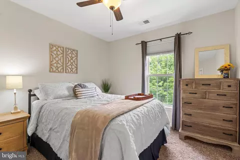 Bedroom - 1705 Derrs Sq E, Frederick, MD 21701 photo 4 of 7