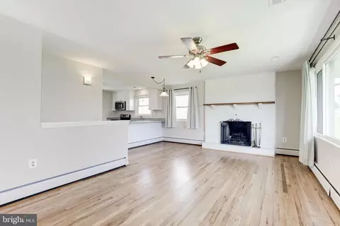 910 E F St, Brunswick, MD 21716 photo 39