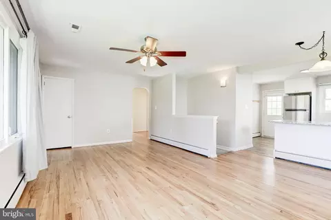 910 E F St, Brunswick, MD 21716 photo 8