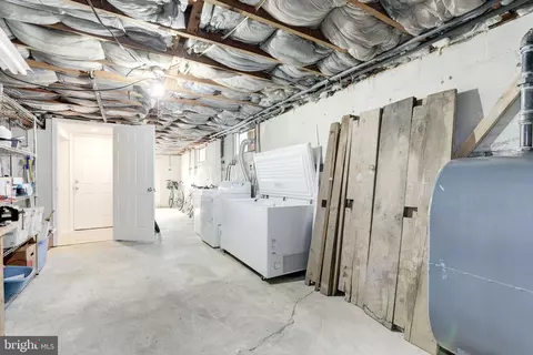 910 E F St, Brunswick, MD 21716 photo 32