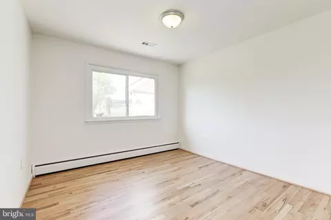 910 E F St, Brunswick, MD 21716 photo 21