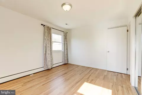 910 E F St, Brunswick, MD 21716 photo 17