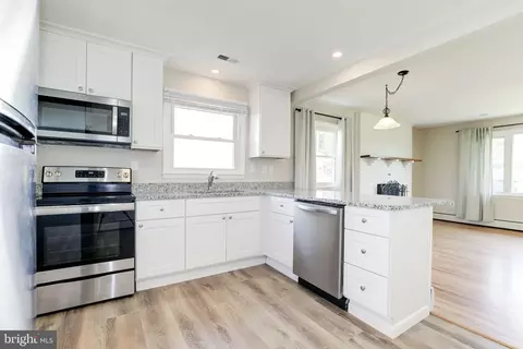 910 E F St, Brunswick, MD 21716 photo 13