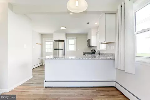 910 E F St, Brunswick, MD 21716 photo 11