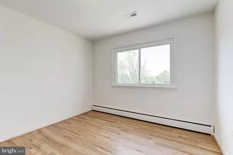 910 E F St, Brunswick, MD 21716 photo 22