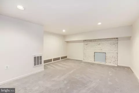 910 E F St, Brunswick, MD 21716 photo 29