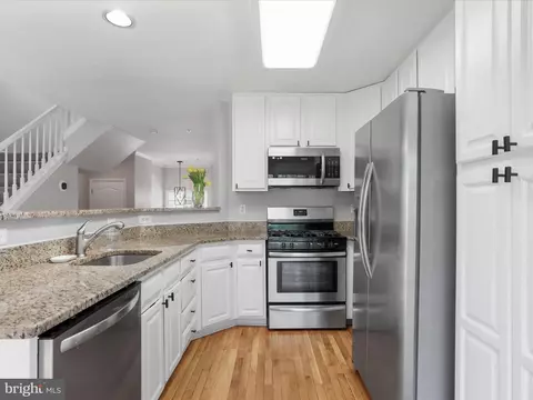 2605 Caulfield Ct, Frederick, MD 21701 photo 13