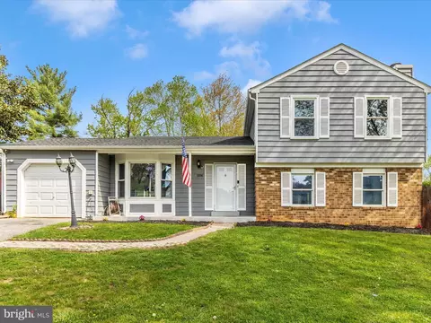 8898 Triumphant Ct, Walkersville, MD 21793