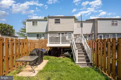 Exterior - 250 Canfield Ter, Frederick, MD 21702 photo 5 of 6