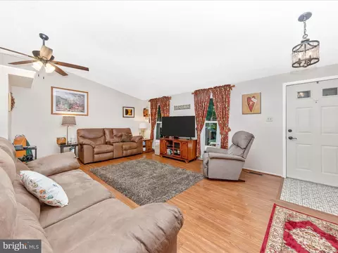 5903 Char Leigh Cir, Frederick, MD 21703 photo 19