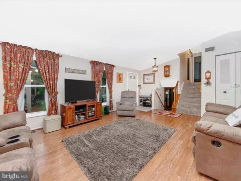 5903 Char Leigh Cir, Frederick, MD 21703 photo 20
