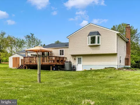 5903 Char Leigh Cir, Frederick, MD 21703 photo 6