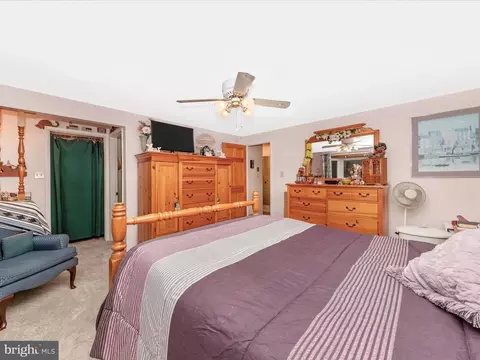 5903 Char Leigh Cir, Frederick, MD 21703 photo 32