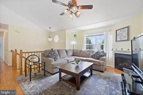 234 Lake Coventry Dr, Frederick, MD 21702 photo 6