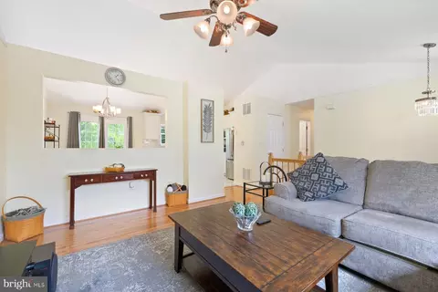 234 Lake Coventry Dr, Frederick, MD 21702 photo 7