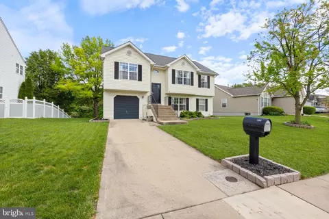 234 Lake Coventry Dr, Frederick, MD 21702