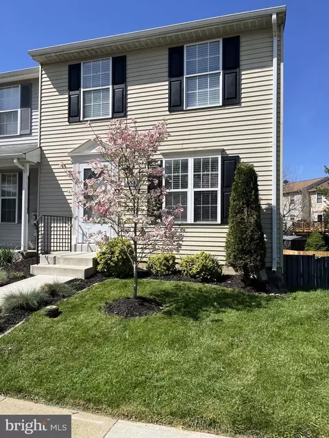 Exterior - 1463 Mobley Ct, Frederick, MD 21701 photo 2 of 9