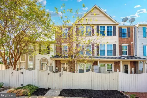 558 Hollyberry Way, Frederick, MD 21703