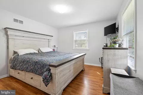 Bedroom - 5598 Dover Ct, Frederick, MD 21703 photo 1 of 2