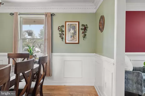Entry Way - 5598 Dover Ct, Frederick, MD 21703 photo 2 of 5
