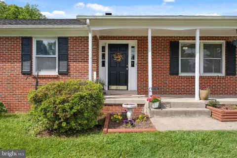 Exterior - 5598 Dover Ct, Frederick, MD 21703 photo 4 of 7