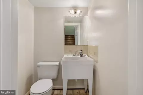 Bath - 8294 Waterside Ct, Frederick, MD 21701 photo 6 of 6