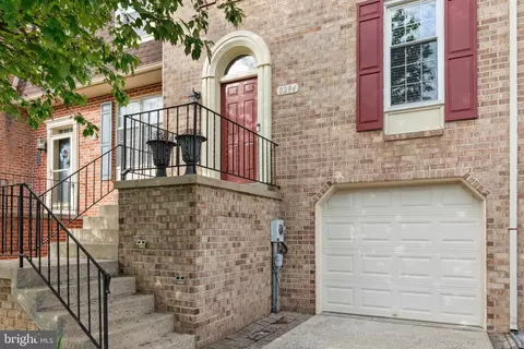Exterior - 8294 Waterside Ct, Frederick, MD 21701 photo 2 of 5