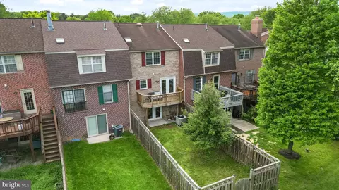 View/Area - 8294 Waterside Ct, Frederick, MD 21701 photo 2 of 4