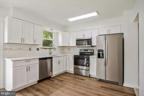 Kitchen - 1603 Norwich Dr, Frederick, MD 21701 photo 4 of 5