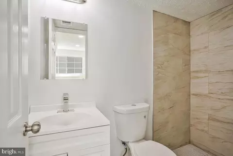 Bath - 1603 Norwich Dr, Frederick, MD 21701 photo 1 of 1