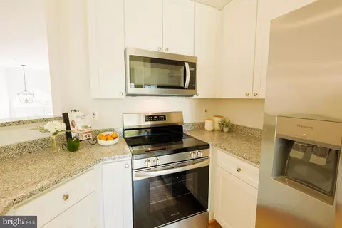 Kitchen - 2613 Caulfield Ct, Frederick, MD 21701 photo 4 of 4