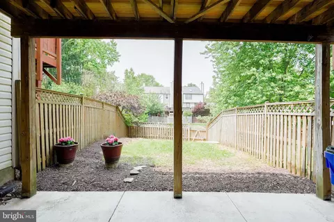 Exterior - 2613 Caulfield Ct, Frederick, MD 21701 photo 5 of 18