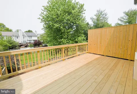 Exterior - 2613 Caulfield Ct, Frederick, MD 21701 photo 3 of 18