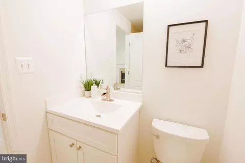 Bath - 2613 Caulfield Ct, Frederick, MD 21701 photo 6 of 7