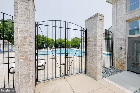 Exterior - 2613 Caulfield Ct, Frederick, MD 21701 photo 12 of 18