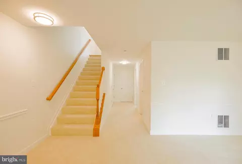 Entry Way - 2613 Caulfield Ct, Frederick, MD 21701 photo 6 of 7