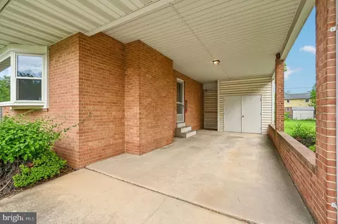 707 Midway Dr, Frederick, MD 21701 photo 4
