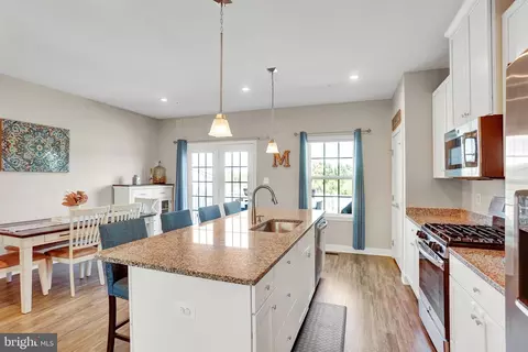 5873 Barts Way, Frederick, MD 21704 photo 9