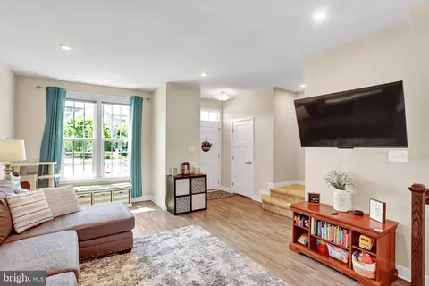 5873 Barts Way, Frederick, MD 21704 photo 6