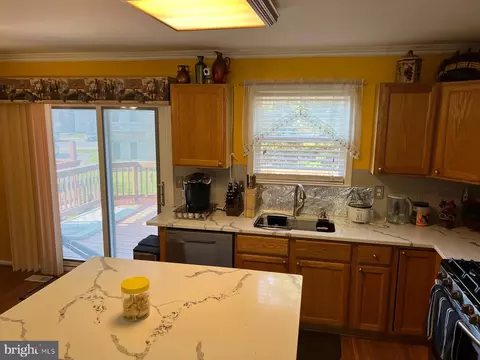 440 Blossom Ln, Frederick, MD 21701 photo 7