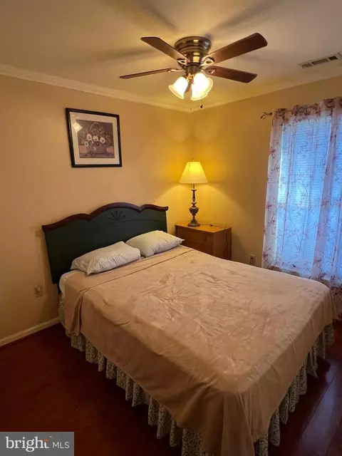 440 Blossom Ln, Frederick, MD 21701 photo 3