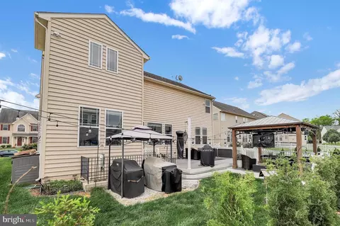 Exterior - 6206 Payton Way, Frederick, MD 21703 photo 9 of 11