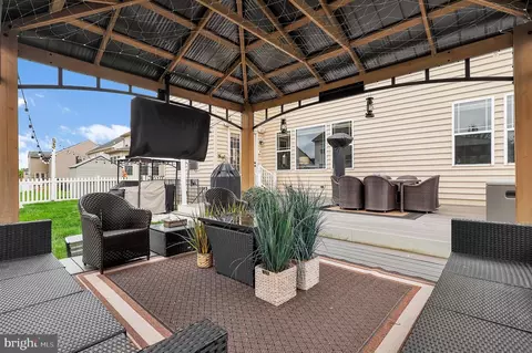 Exterior - 6206 Payton Way, Frederick, MD 21703 photo 5 of 11