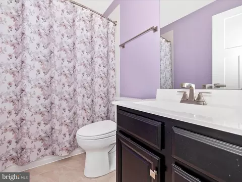Bath - 2004 Quandary Dr, Frederick, MD 21702 photo 3 of 4