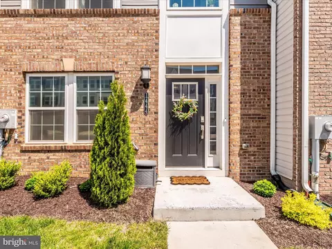 1444 Clingmans Dome Dr, Frederick, MD 21702 photo 2