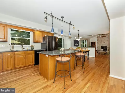 6695 Springhill Dr, Frederick, MD 21702 photo 11