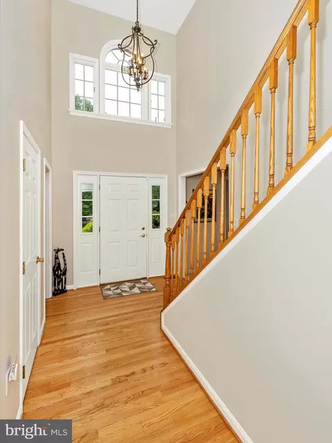6695 Springhill Dr, Frederick, MD 21702 photo 3