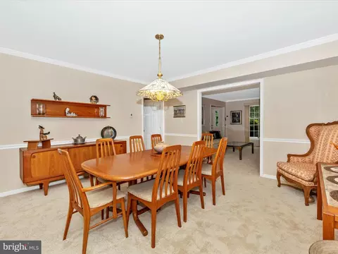 6695 Springhill Dr, Frederick, MD 21702 photo 10